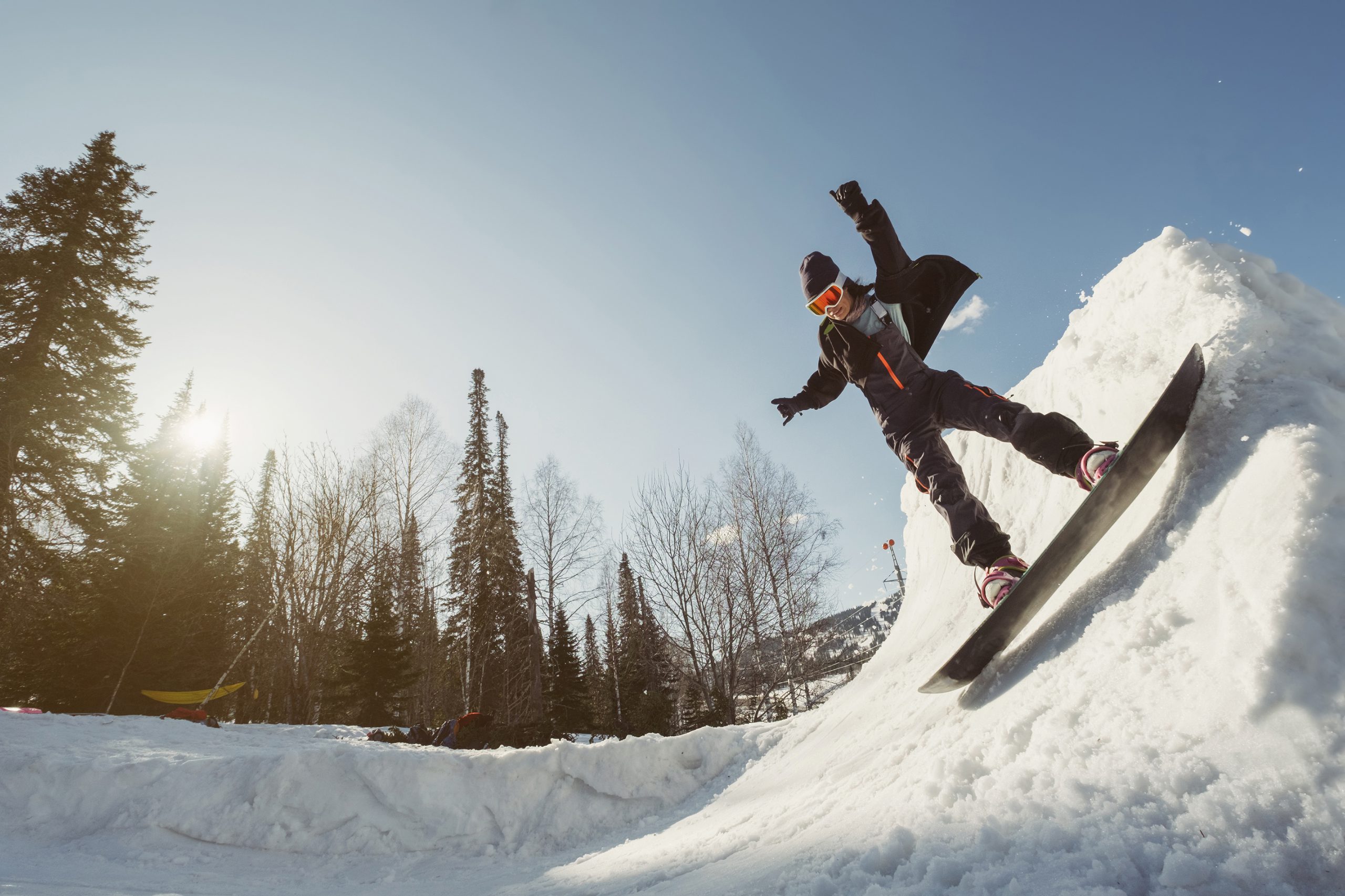 Man snowboarding